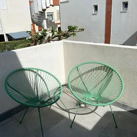 Tahiti Bord De Mer, Piscine A Apartment